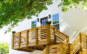 Park Carriage House Rest & Explore With Hollyhock