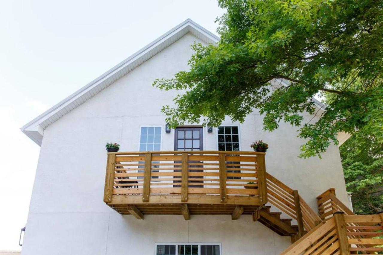 Park Carriage House Rest & Explore With Hollyhock Louisville Exterior photo